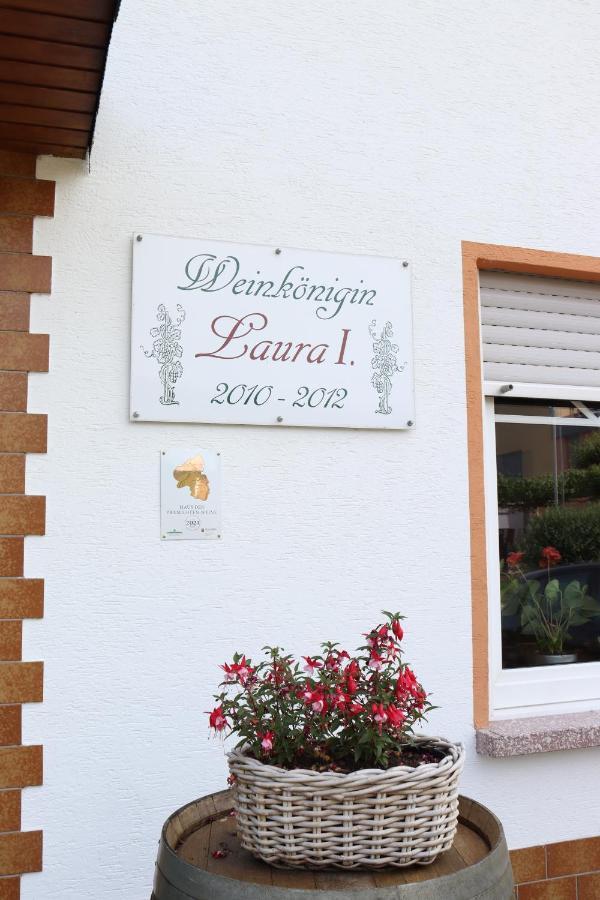 Weingut Und Gaestehaus Wolfgang Beth Kinheim ภายนอก รูปภาพ